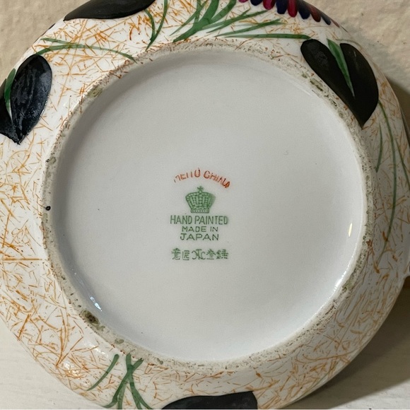 Vintage hand painted Meito china sugar bowl and creamer - Picture 9 of 16